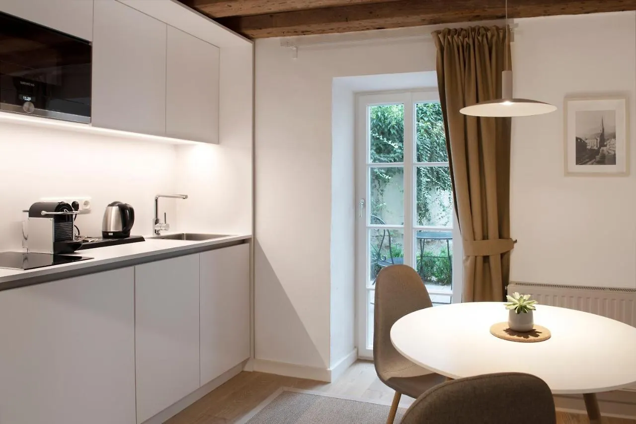 Aparthotel Quartier 99 Innsbruck 0*,